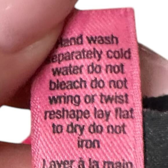 BETSEY JOHNSON Bright pink push up bra Size 34C - Picture 7 of 8